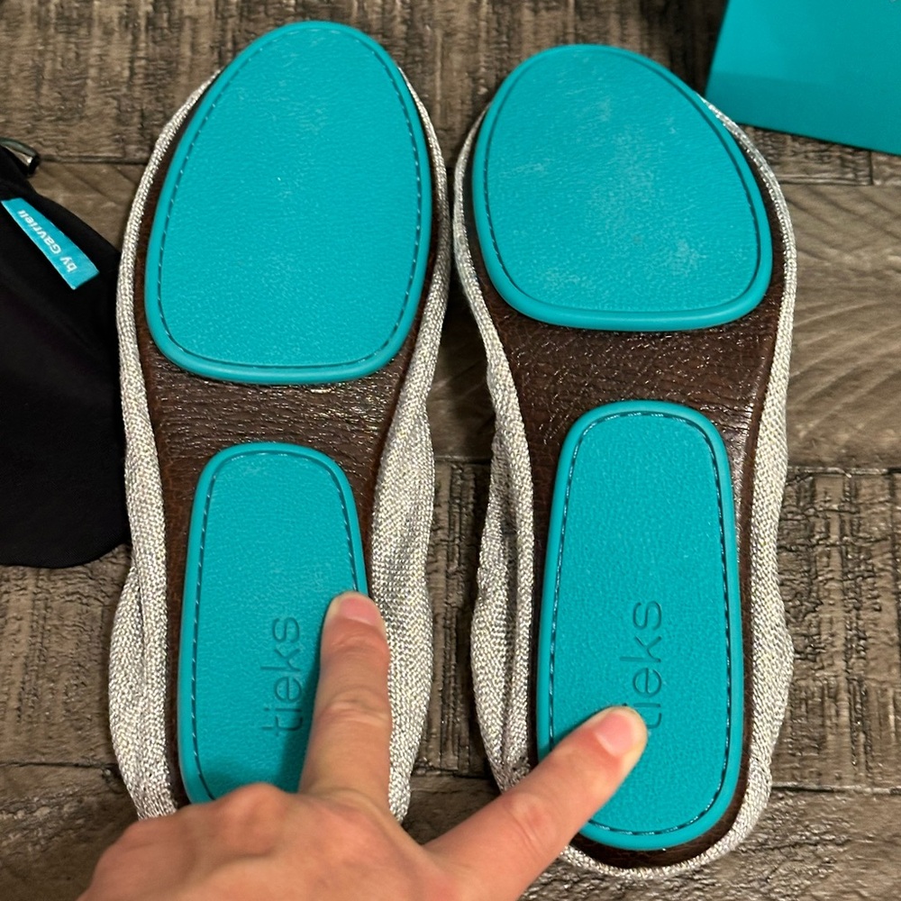 Tieks Gray and Teal Foldable Flats - Picture 9 of 13